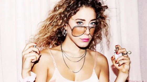 La provocativa foto de Anita Pauls en plena calle