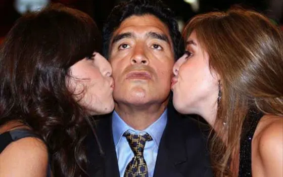 Maradona se enfrenta judicialmente con sus hijas