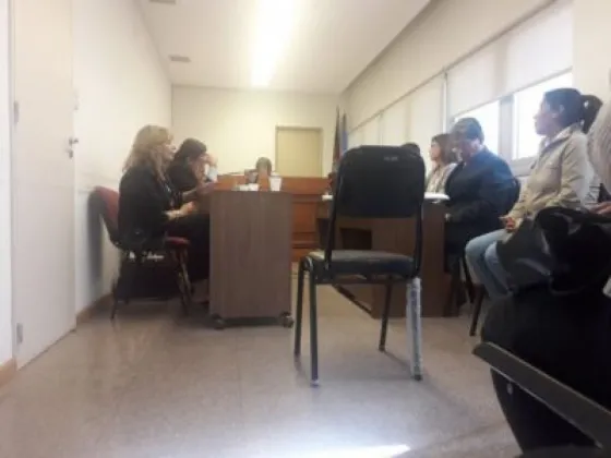 13 años de prisión por abandonar a su bebé en una letrina