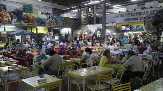 Detuvieron a un hombre por llevarse a una niña en el Mercado San Miguel