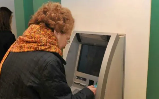 Una jubilada cobró 94 sueldos por error. Increíble!