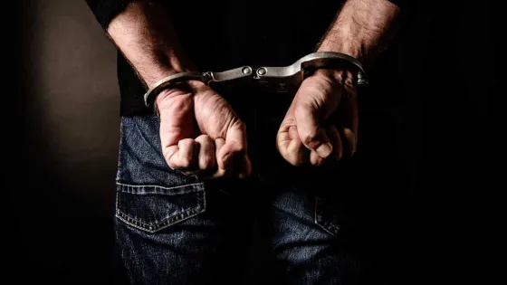 Apresan a ex funcionario, acusado de abusar sexualmente de una mujer desde los 12 años