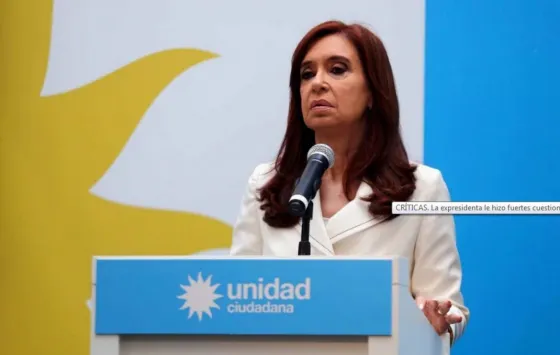 Cristina Kirchner volvió a acusar a Macri de persecución política