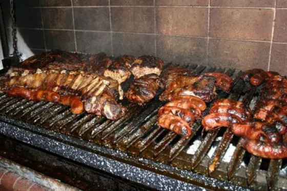 Macri comió un asado con obreros