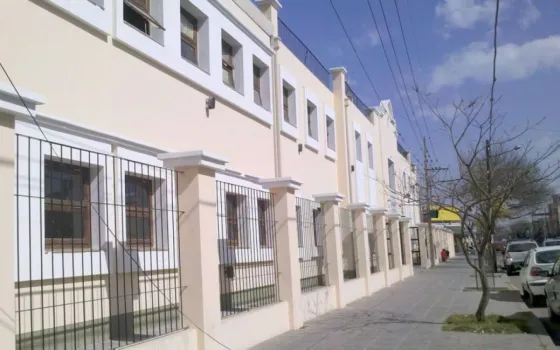 Una cuarta amenaza de bomba alertó a todo un colegio esta tarde