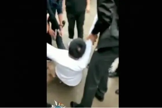 Muere recién casado durante cruel juego de bodas. Video