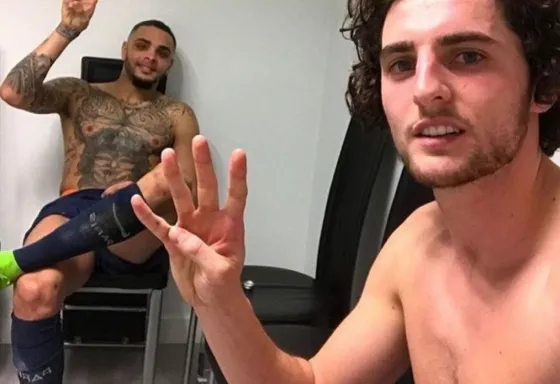 Con los tapones de punta: Neymar se burló del París Saint Germain en Instagram