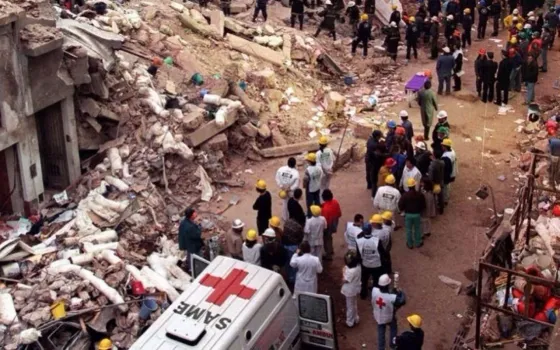 Ataque a la AMIA: Mantendrán los pedidos de captura de los iraníes acusados