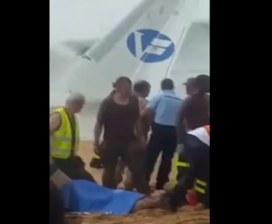 Mirá las imágenes del avión que se estrelló en el mar