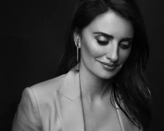 Penélope Cruz se desnuda a los 43 años. Foto