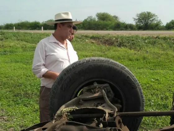 El Chaqueño Palavecino de cantante a "super héroe"