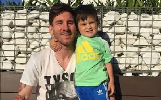 Mirá el video del hijo de Messi cantando en Catalán