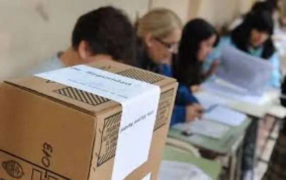 Las elecciones se desarrollan con normalidad en Guachipas y La Viña
