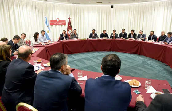 Tras la derrota, el Gabinete completo presentó la renuncia ante Urtubey