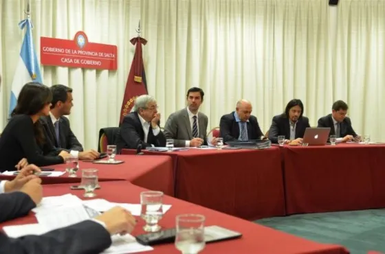 Repercusiones a nivel nacional por la renuncia de los ministros de Urtubey