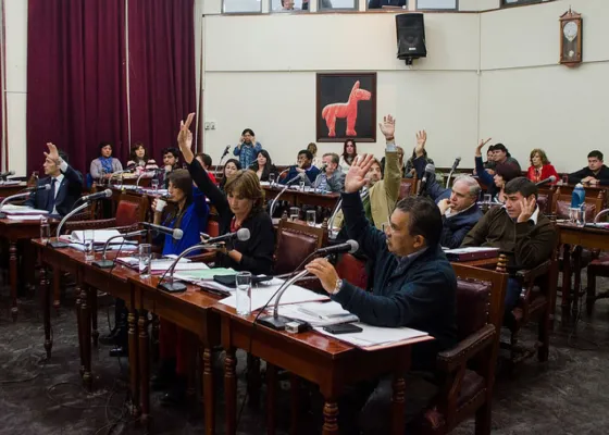 Tras las elecciones, el Concejo vuelve a sesionar