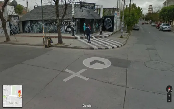 Le dispararon a un joven a la salida de un bar del macrocentro