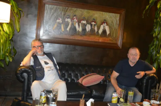 ¿Qué motiva a Bouvier a buscar la libertad de Vera?