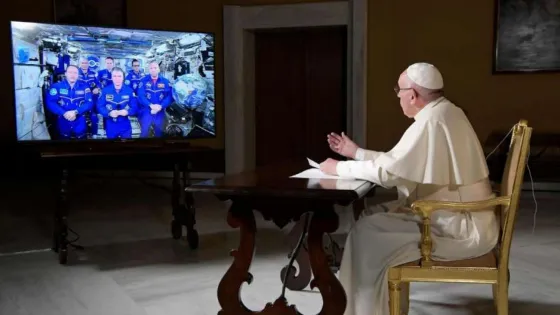 El Papa habló con astronautas ¿qué  les dijo?