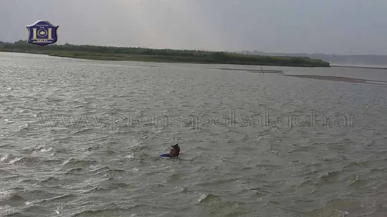 Buscan intensamente al adolescente desaparecido en el río Bermejo      