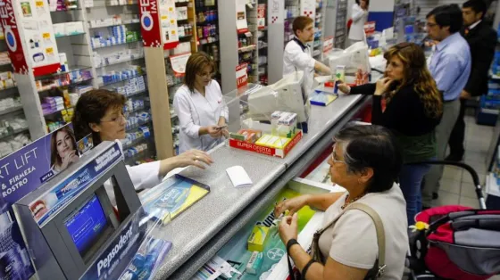 Las farmacias retomaron la atención a los afiliados de PAMI