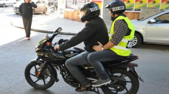 ¿Qué dicen los concejales de las nuevas reglas para circular en moto?