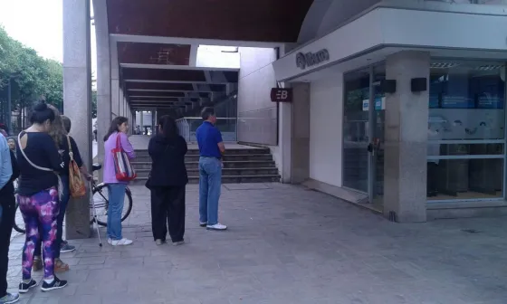 Día del empleado bancario: Funcionamiento reducido de cajeros automáticos