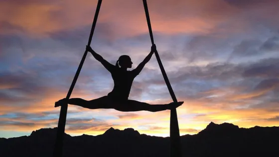 Una acróbata se rompe el cuello en plena actuación