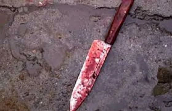 Su pareja lo apuñaló en plena calle