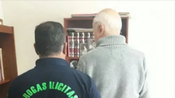 Abuelos estafadores: Cobraban $46 mil por mes