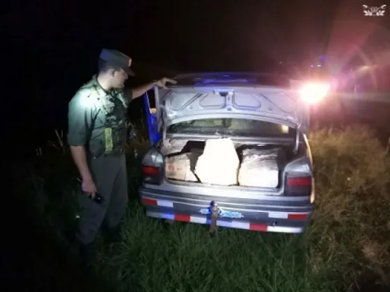 Abandonaron un auto con más de 600 kilos de marihuana