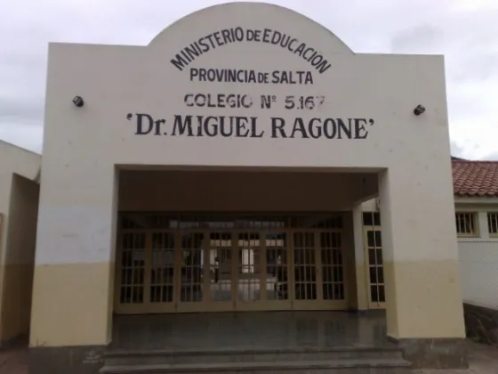 Denuncian al director de una escuela por violencia de género y laboral