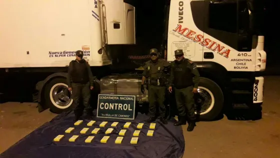 Ocultaban cocaína en un camión con choclos