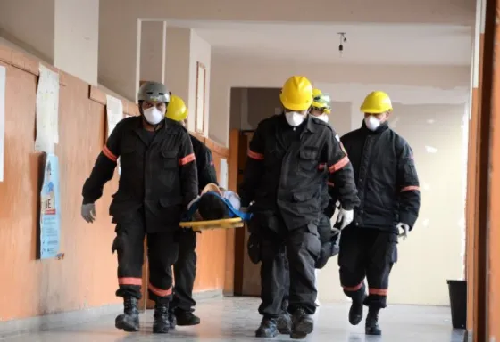 Por la lluvia, suspendieron los simulacros