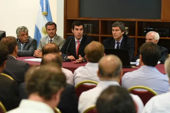 Urtubey propondrá crear de una Tasa de Inspección Municipal para toda la Argentina