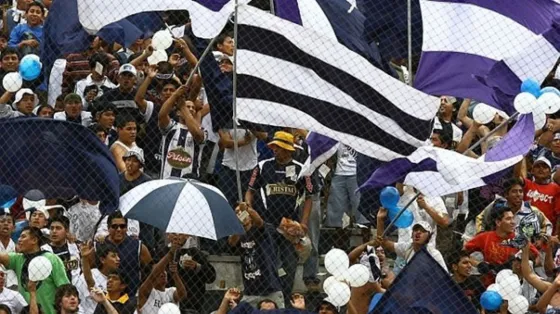 Fútbol: "Las banderas no matan”