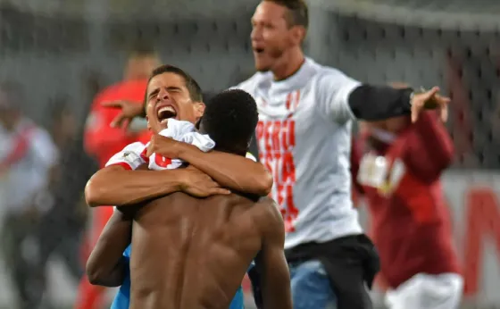 Escucha el emotivo relato de un peruano por la clasificación al Mundial