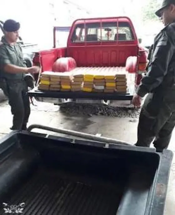 Detuvieron a un hombre que trasladaba más de 40 kilos de cocaína