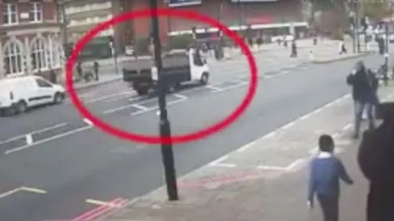 Atropelló  a un anciano y escapó. Video