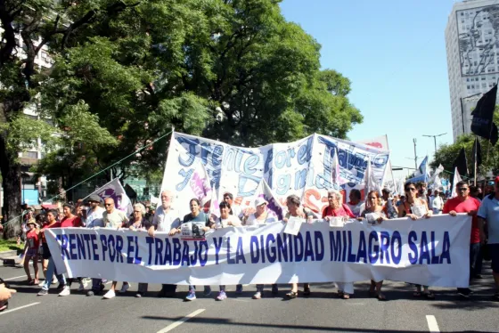 El Frente Trabajo y Dignidad Milagro Salta marcha al Congreso Nacional