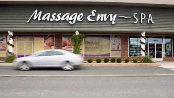 ¡Increíble! 180 mujeres se juntaron para denunciar abuso sexual