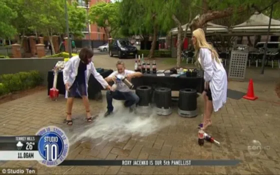 Un experimento casi le vuela la cabeza a una presentadora de TV