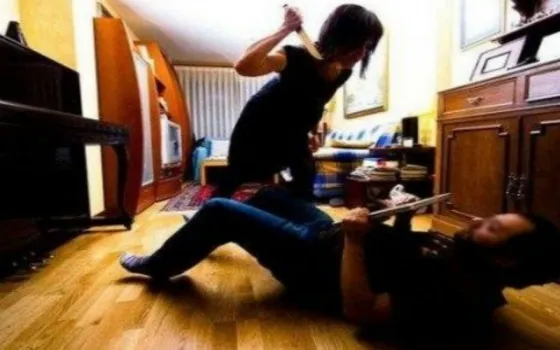 Asesinó a pareja delante de su bebé