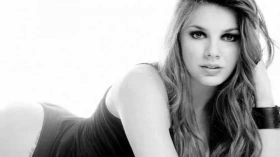 Natalie Pérez le tiró el cuerito a Justina Bustos