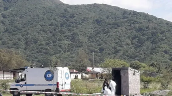 Realizan la autopsia de los cuerpos hallados en Campo Quijano