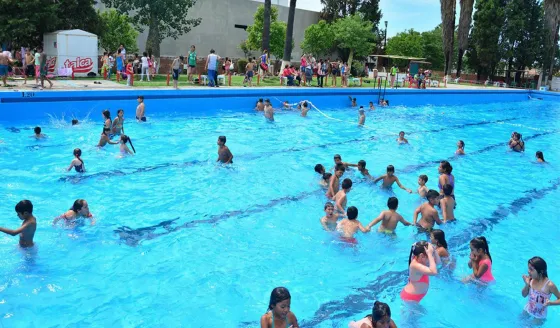 Ya hay fecha para la inauguración de los natatorios municipales y las colonias de vacaciones