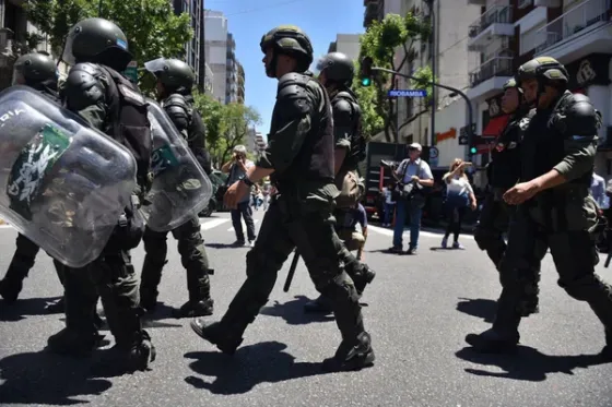 El oficialismo logró quórum y hubo empujones entre los diputados