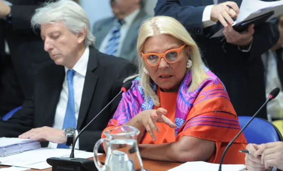 Carrió pidió que se levante la sesión
