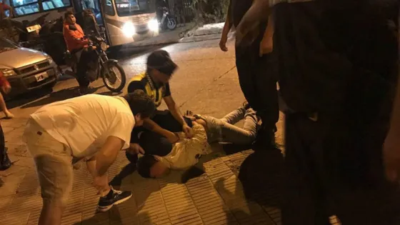 Detención del ladrón. Foto: La Gaceta de Tucumán.