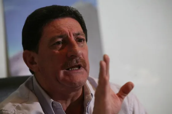 Viviani amenazó a los taxistas que no paren y lo citaron a declarar